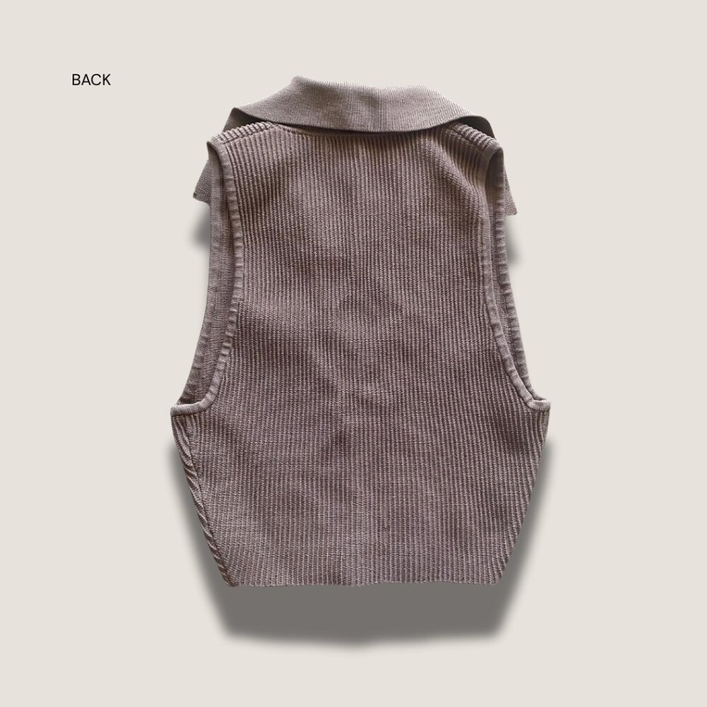 Collared Ribbed Crop Top - Picture 4 of 4
